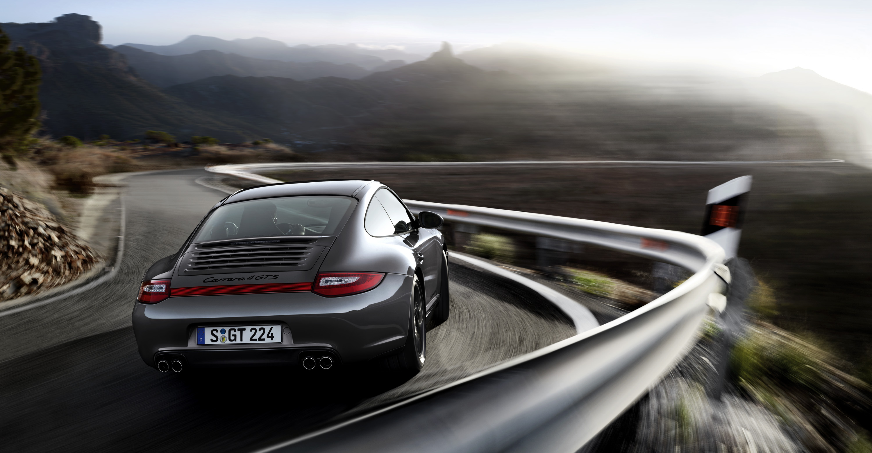 Celebrity Car Dwight Howard’s black Porsche Panamera