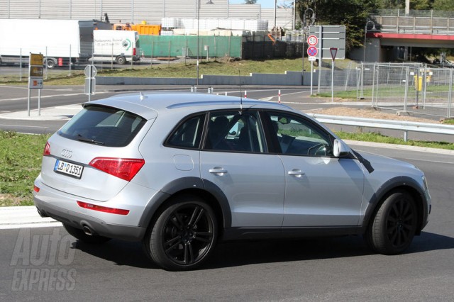 Porsche Cajun Spy Shots - Compact Porsche SUV Porsche Cajun Spy Shots - Compact Porsche SUV Rear angle side view